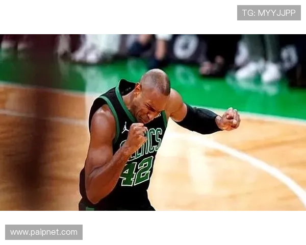 科尔赞霍福德灵活搭配能力助力追梦提升球队表现